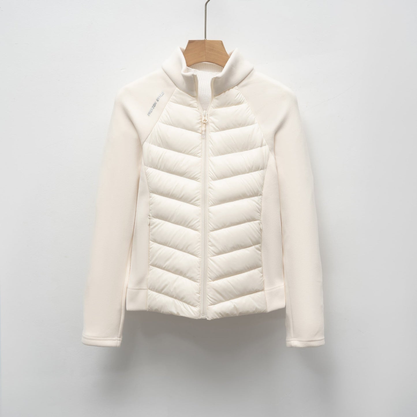 Street Wave Womens Quilted Sport Jacket With High Collar And Functional Zip Pockets For Active Women