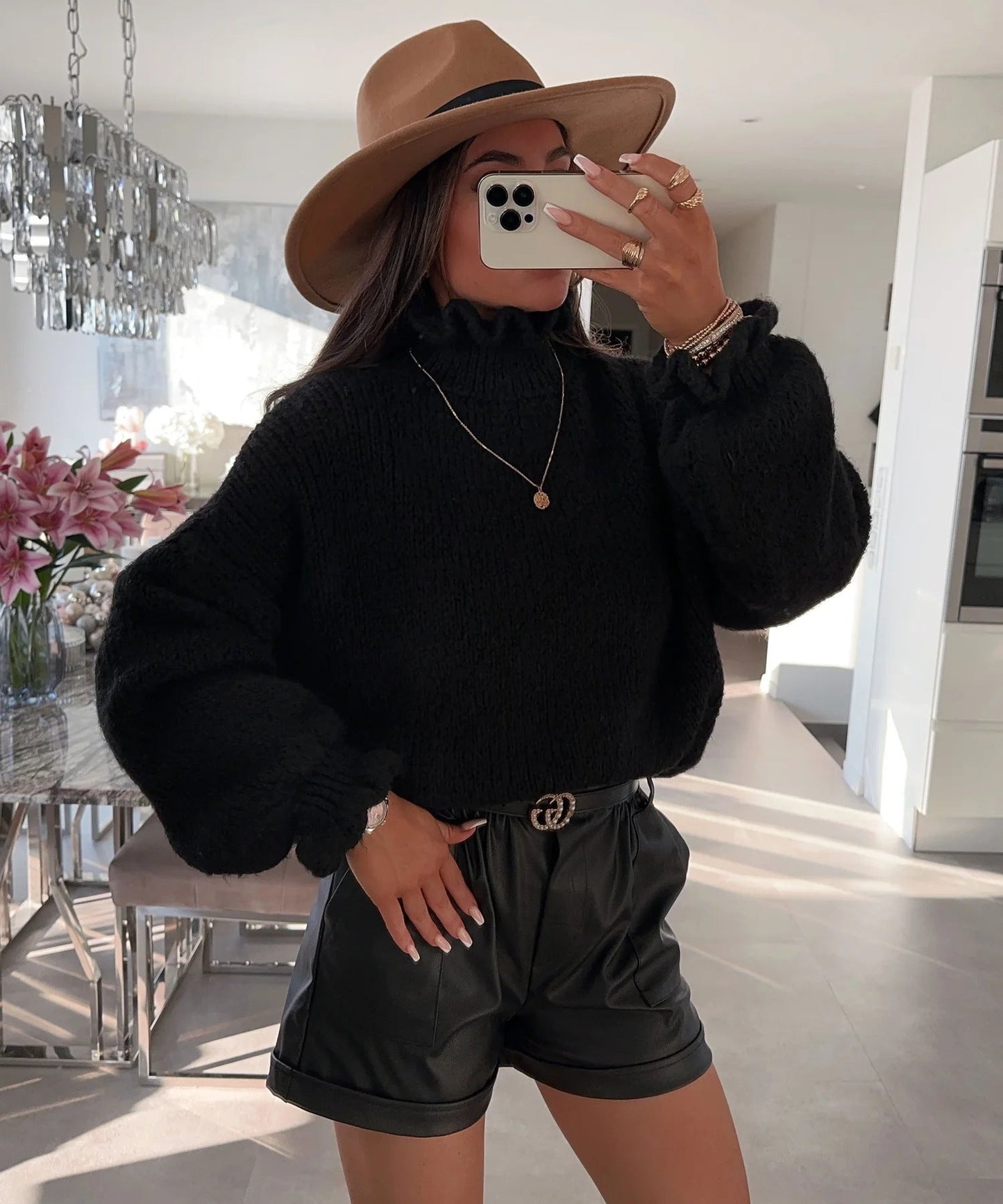 Street-wave Cozy Knit Turtleneck Sweater For Women With Wide Sleeves Plush Pink Structured Design