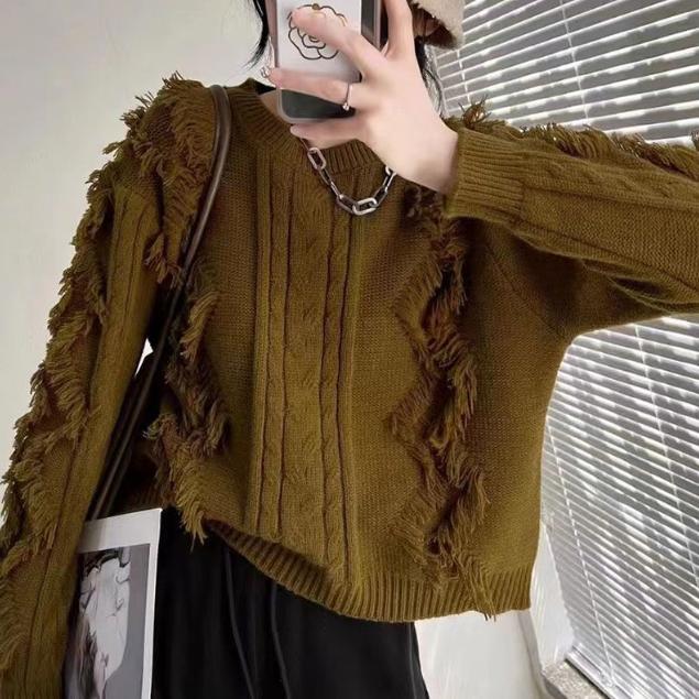 Street-Wave Women Chunky Knit Sweater With Fringe Details Relaxed Fit Cozy Warmth