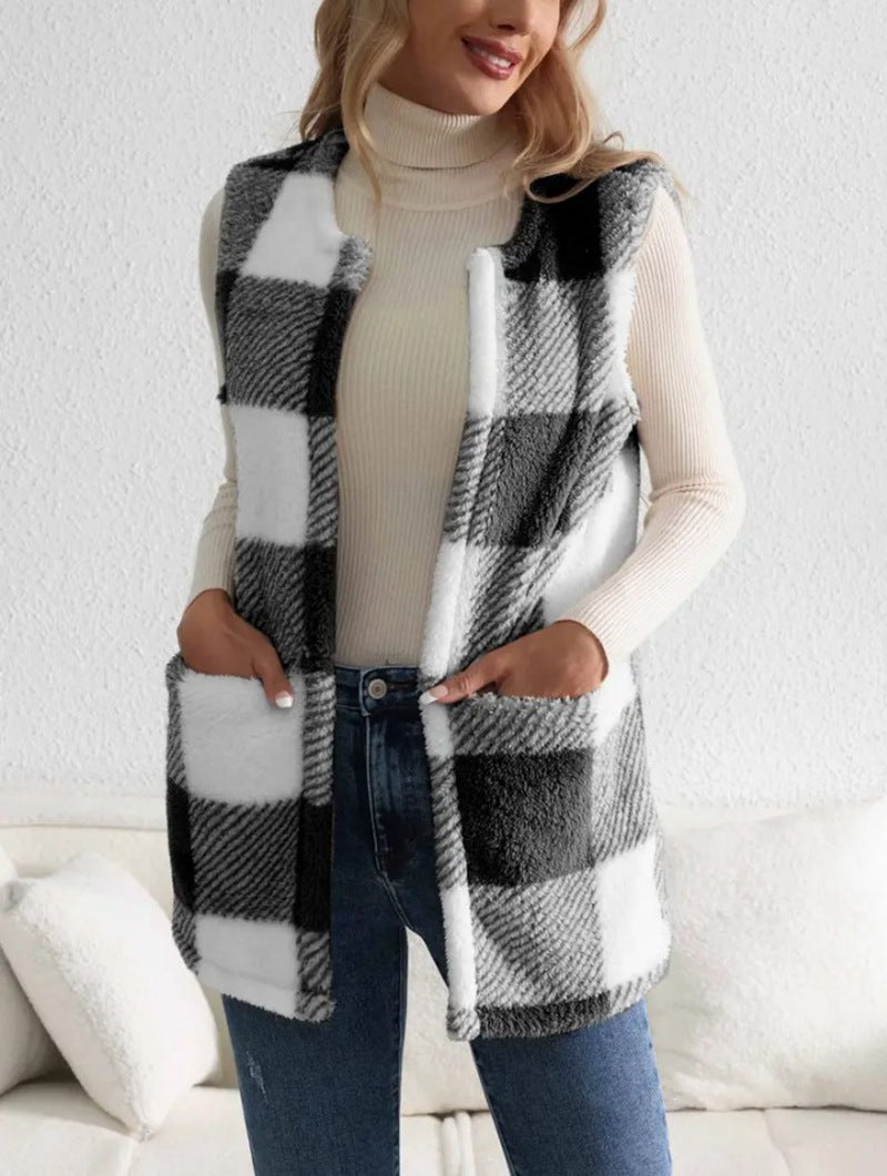 Street-wave Women's Cozy Plaid Fleece Vest for Easy Layering Warmth and Casual Style