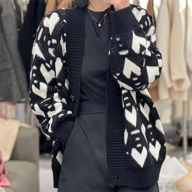 Women's Cardigan With Heart Motif And Luxurious Fit Street-wave Fashion For Women
