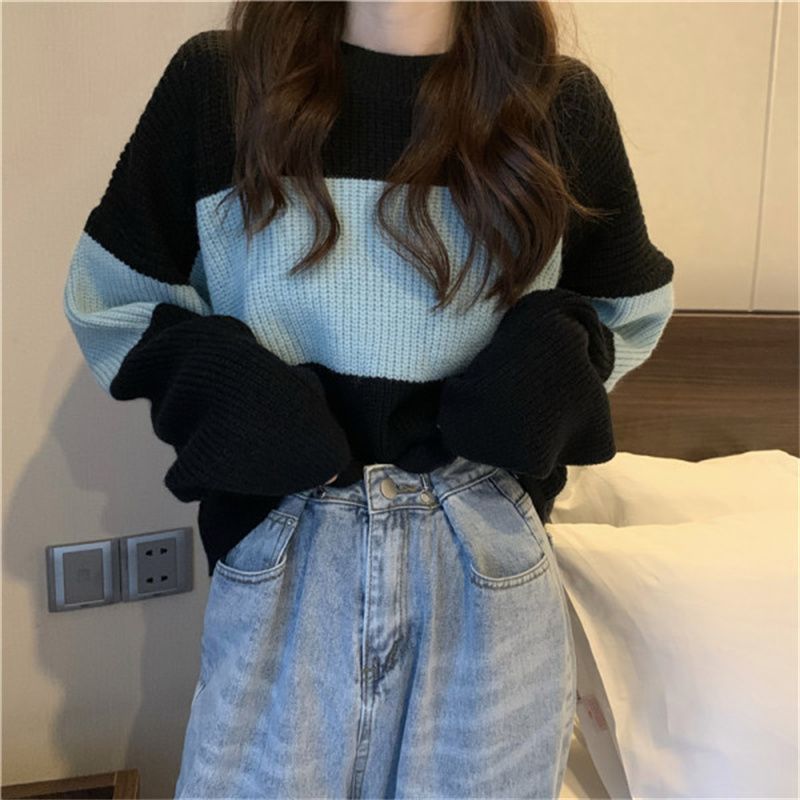 Women Oversized Knit Sweater With Wide Sleeves And Contrast Design By Streetwave