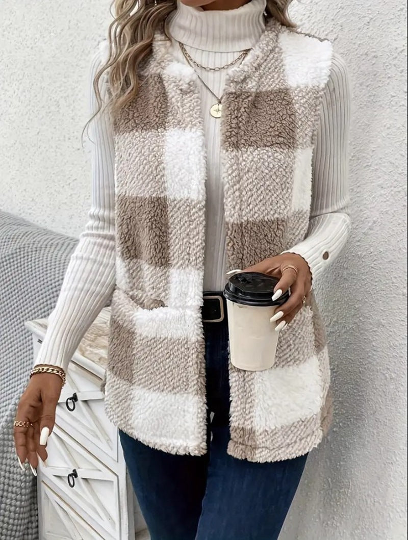 Street-wave Women's Cozy Plaid Fleece Vest for Easy Layering Warmth and Casual Style