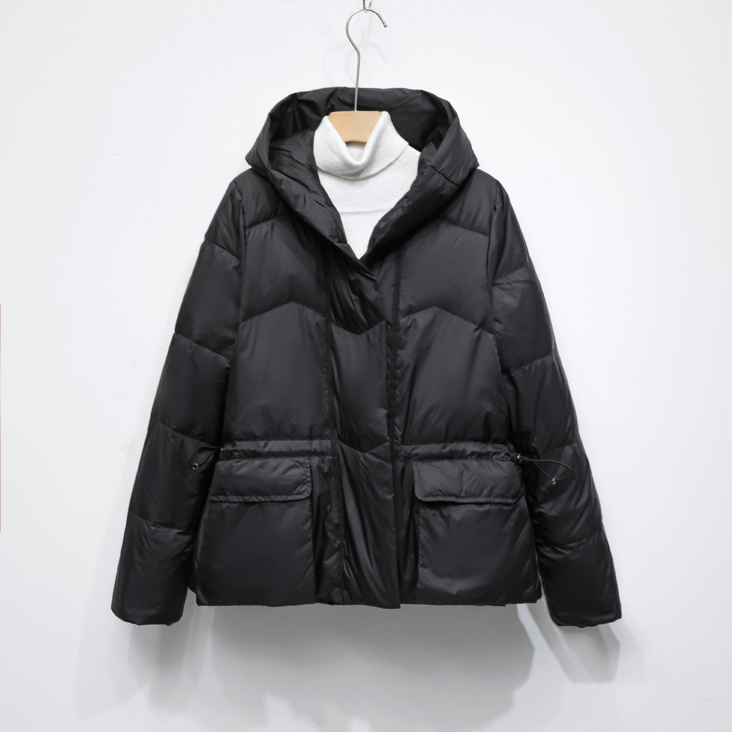 Street-wave Women Puffer Jacket With Hood And Stylish Pockets For Winter Warmth Everyday City Wear