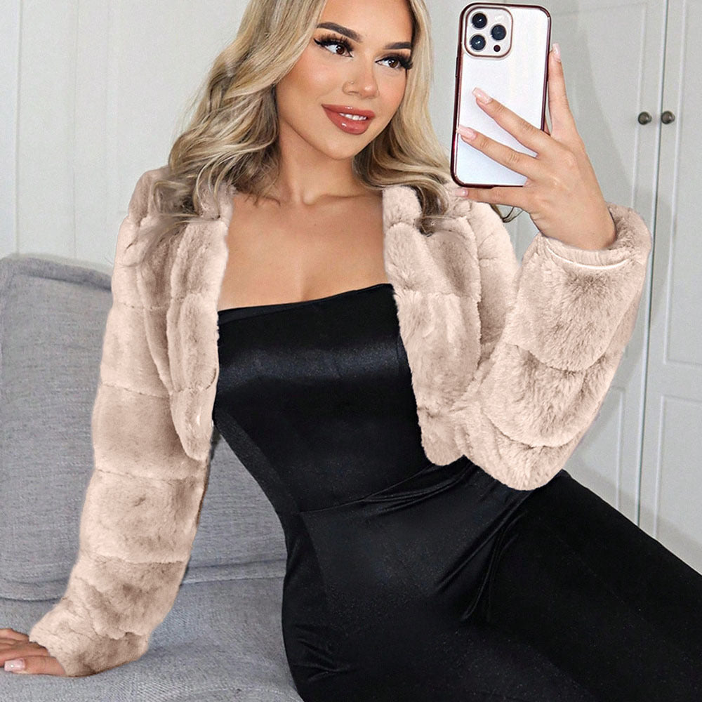 Street-wave Women's Short Faux Fur Jacket With Wide Sleeves Soft Plush Warmth For Day To Night Style