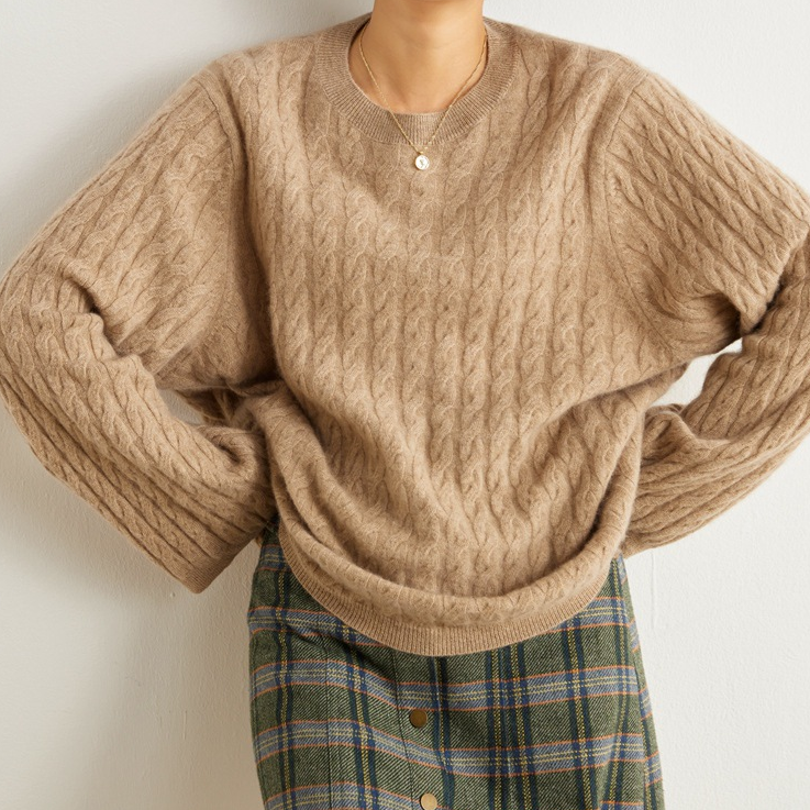 Street Wave Cashmere Sweater Women Oversized Cable Knit Luxurious Comfort Everyday
