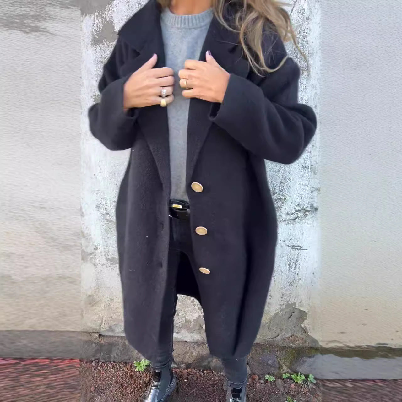 Street-wave Oversized Wool Coat For Women With Elegant Details For Timeless Warmth
