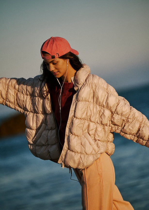 Street-Wave Women's Puffer Jacket - Ultra Warm Insulated Quilted Coat for Everyday City Style