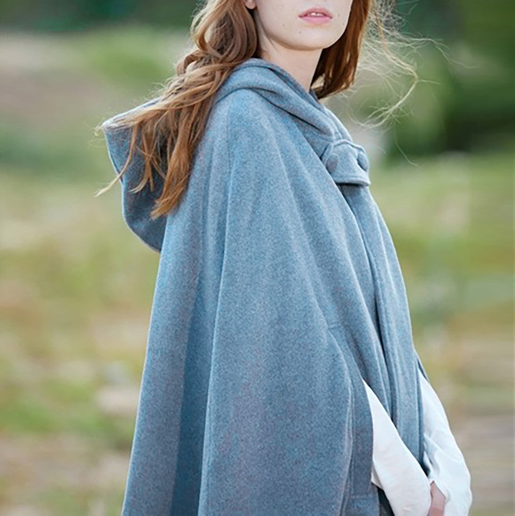 Street Wave Women's Hooded Poncho Cape Luxurious Soft Warmth Versatile All Season Cloak