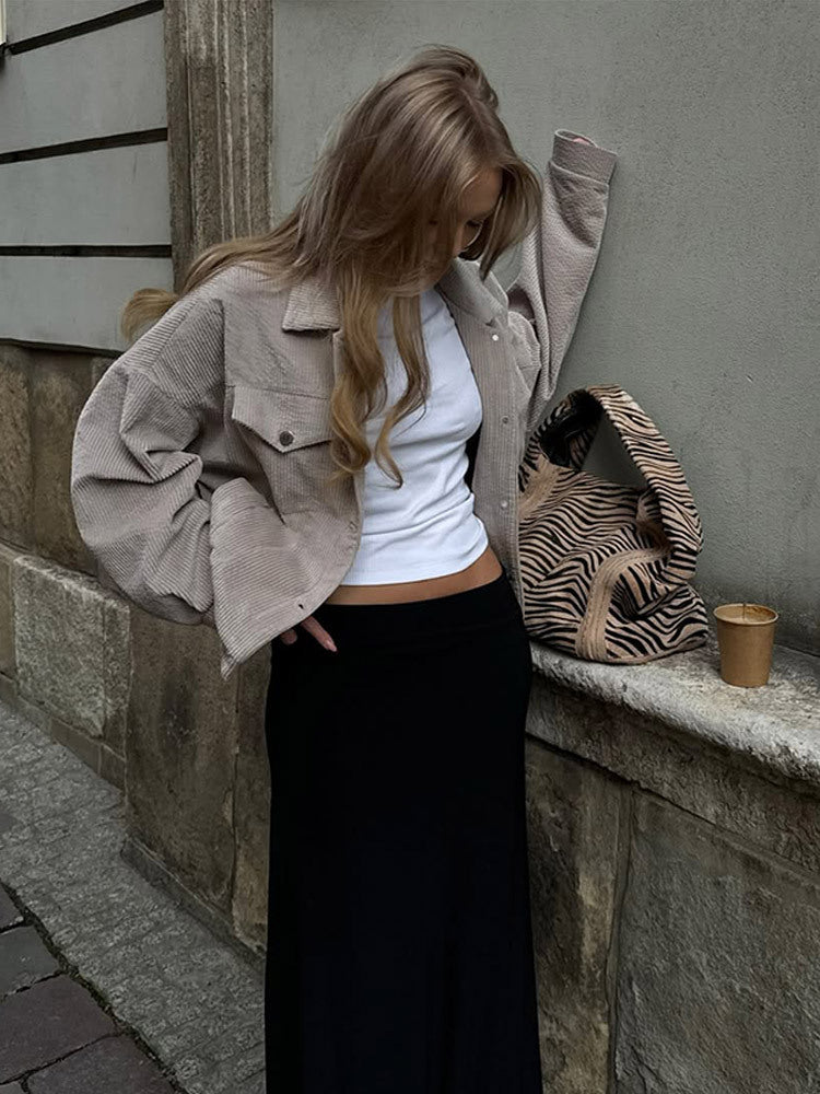 Street-Wave Womens Oversized Corduroy Jacket With Practical Pockets And Subtle Stripe Pattern