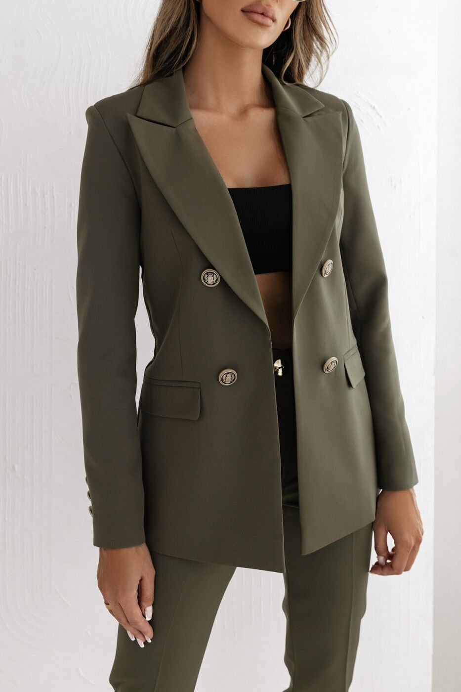 Street-wave Womens Double-Breasted Blazer With Gold Buttons, Modern Fit, Elegant Officewear For Working Women