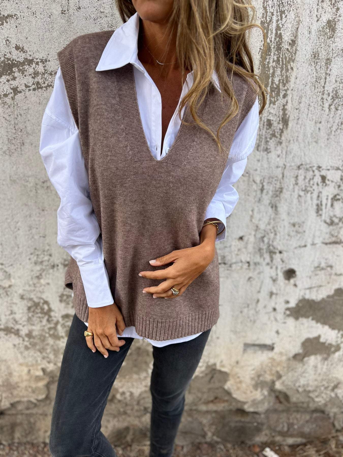 Street Wave Women V Neck Knit Sweater Soft Wool For All Day Comfort And Everyday Style