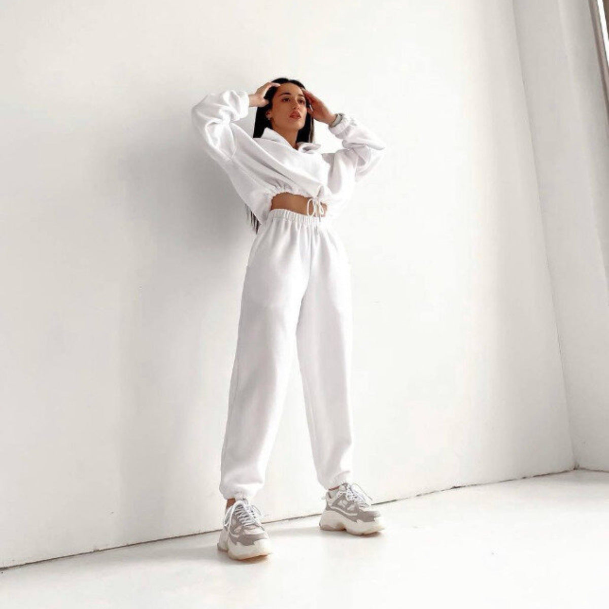 Street-Wave Womens Fleece Pullover And Jogging Set With Elastic Waistband For Cozy Days