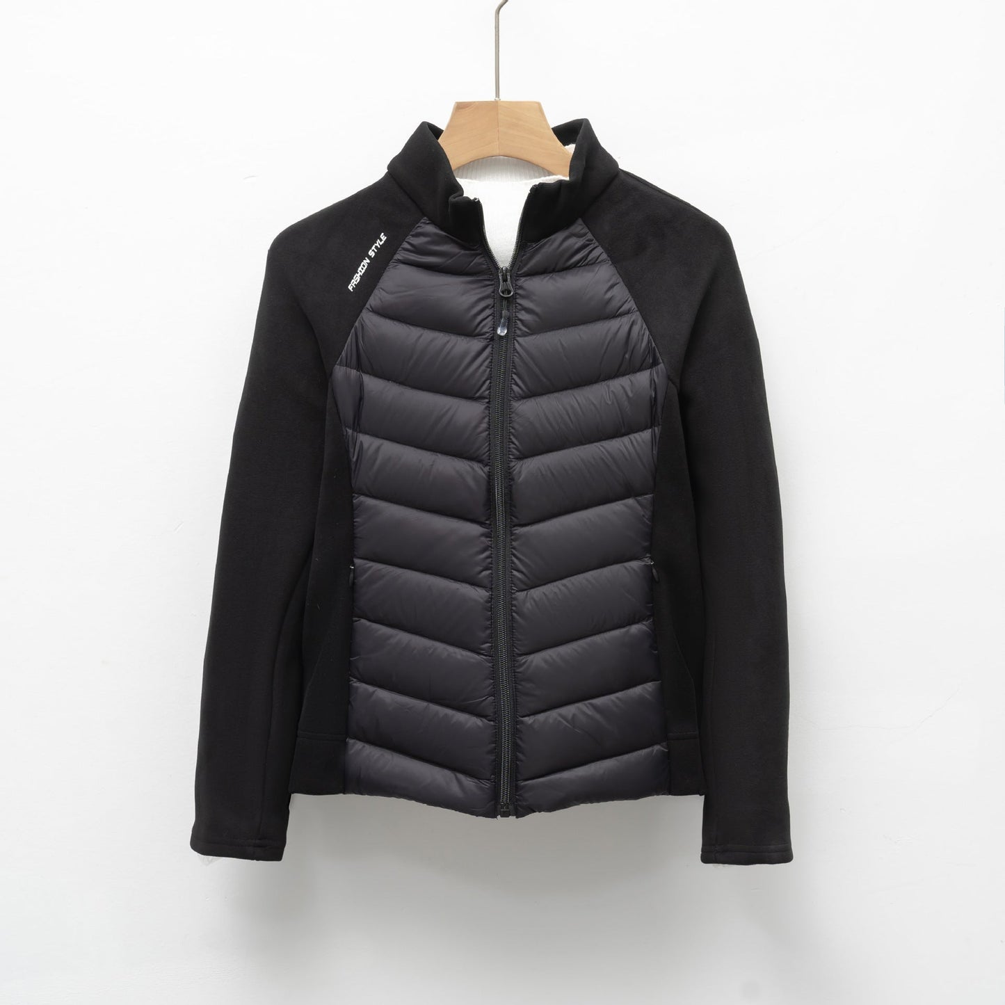 Street Wave Womens Quilted Sport Jacket With High Collar And Functional Zip Pockets For Active Women