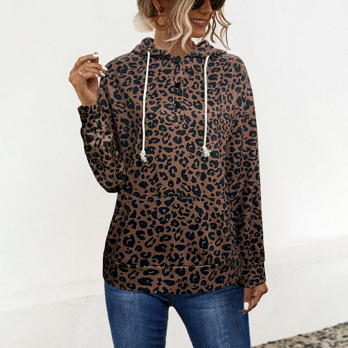 Street-Wave Exclusive Leopard Print Hoodie For Women With Cozy Fit And Breathable Cotton Blend
