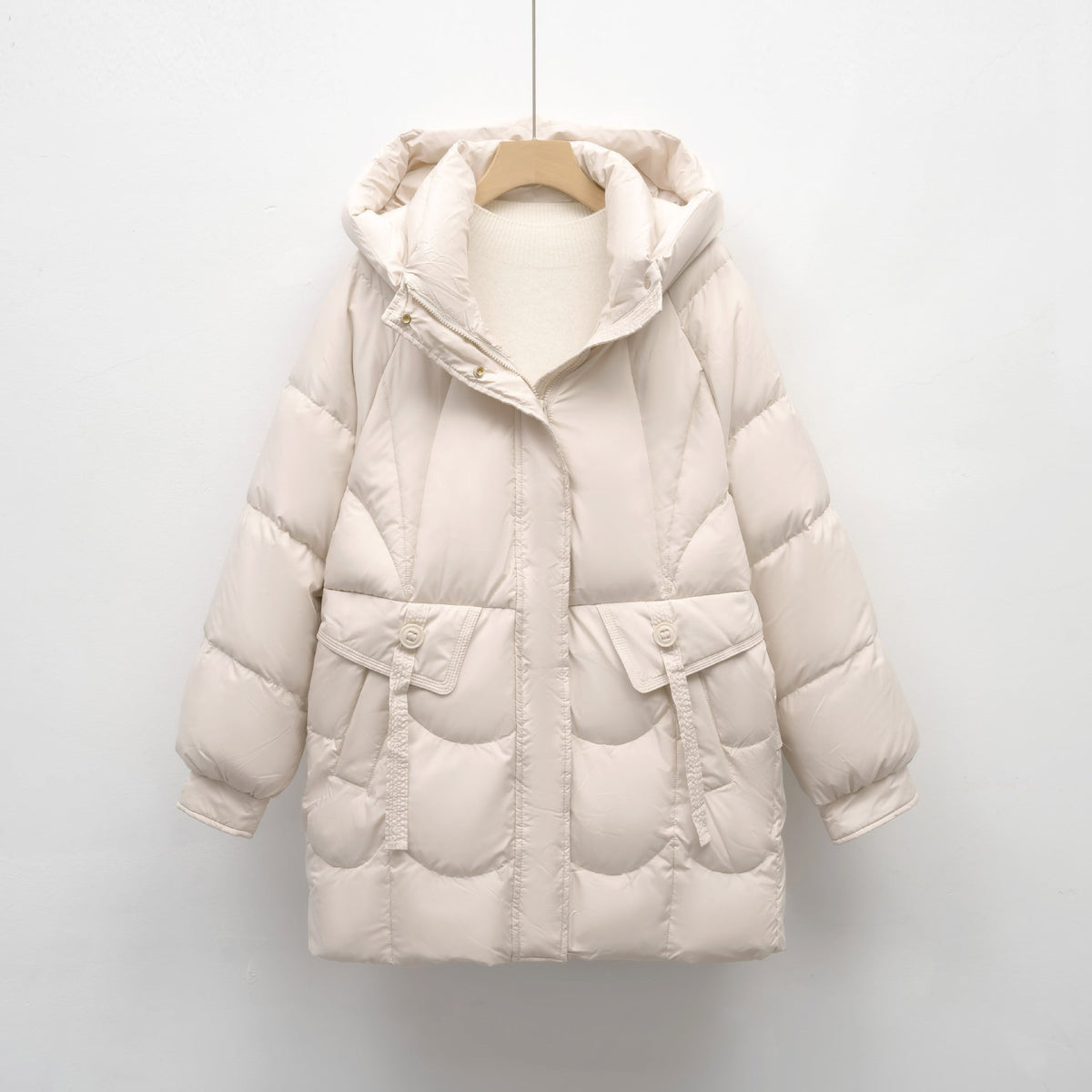 Street Wave Womens Puffer Jacket With Hood For Winter Warmth And Everyday Style Essential