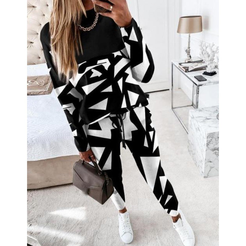 Street-Wave Womens Graphic Sweat Suit With Breathable Comfort For Active Women Everyday Style