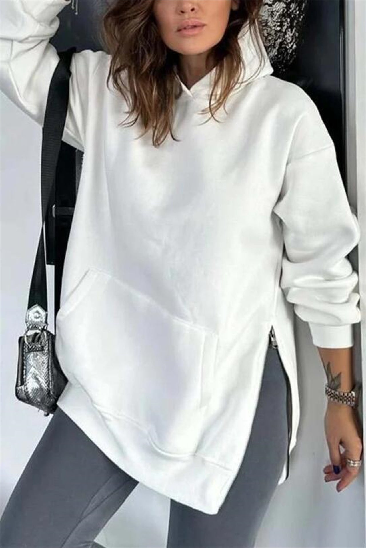 Street-Wave Women Oversized Hoodie With Side Zippers And Universal Fit For Everyday Comfort