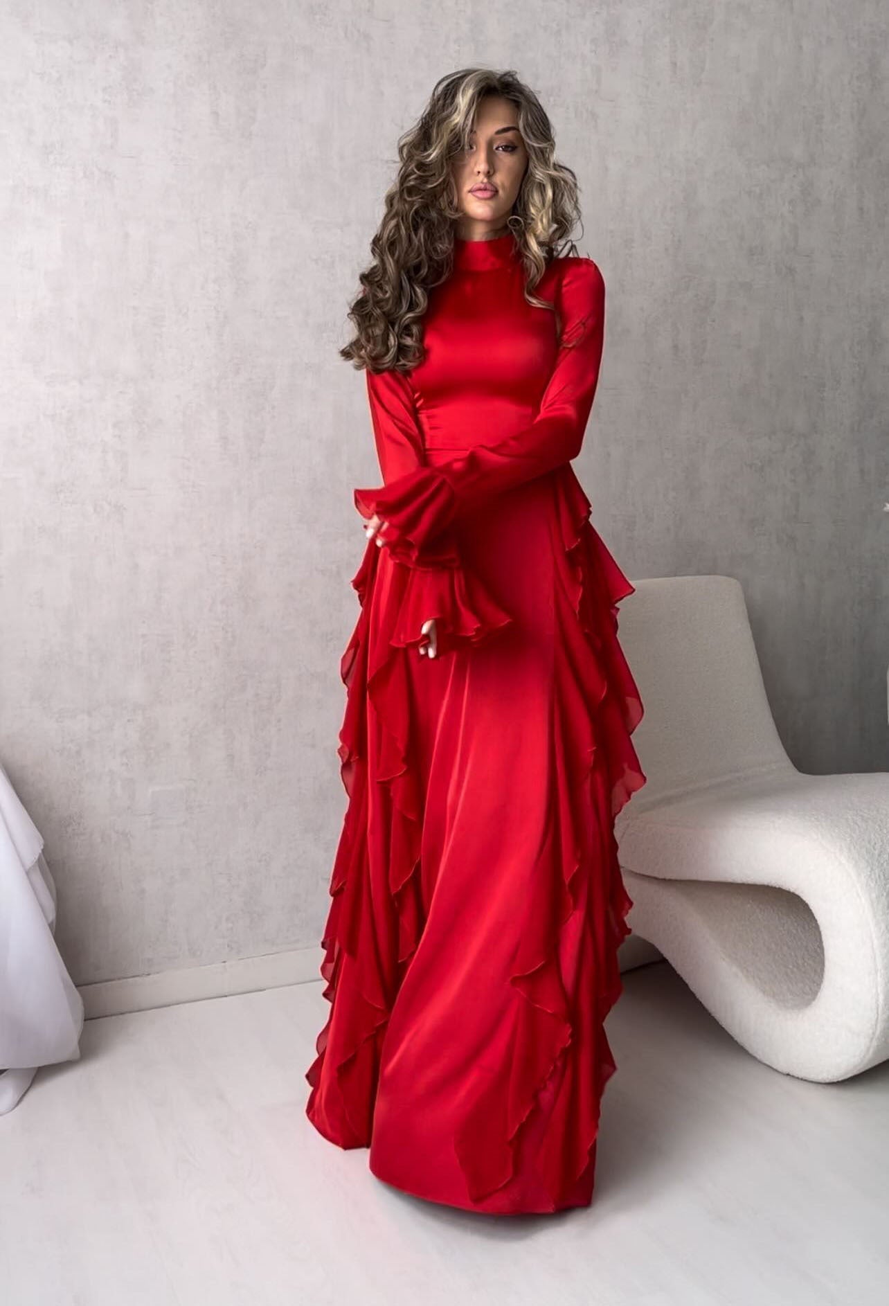 Street-wave Women's Maxi Dress with Elegant Ruffle Design and Long Sleeves for Glamorous Occasions