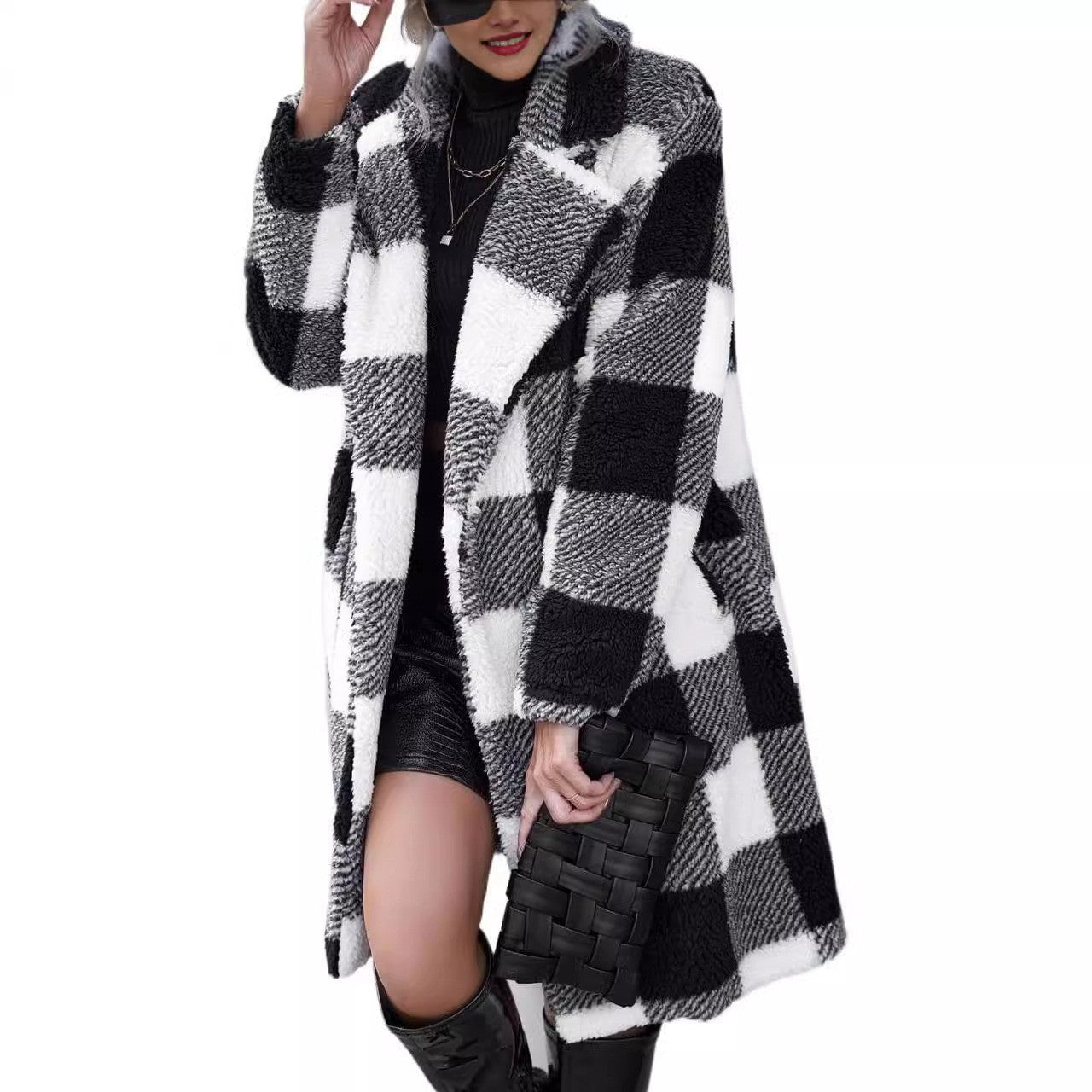 Street-wave Oversized Sherpa Coat for Women With Warmth and Black White Checkered Karomuster Notched Collar
