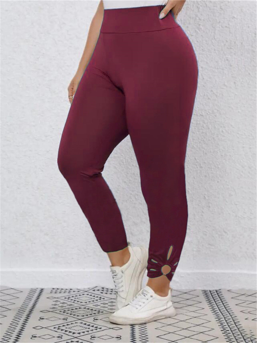 Street-wave Women's High-Waisted Leggings With Stylish Cut Details For Active Women