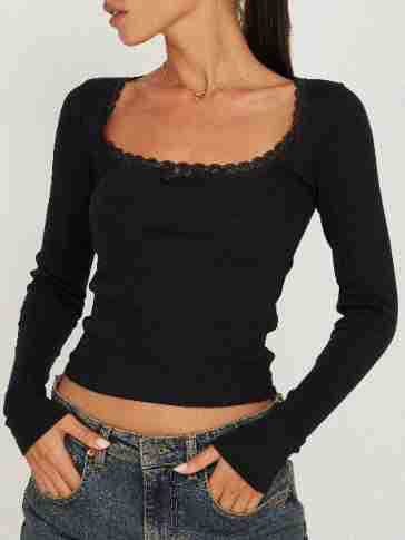 Street Wave Women's Lace Trim Long Sleeve Top With Figure Flattering Fit For Everyday Glam And Versatility