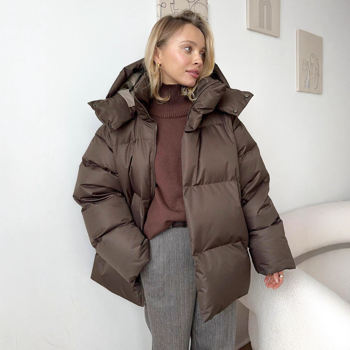 Street-Wave Women's Oversized Down Jacket For Cold Days Ultra Warm Insulation And Cozy Fit