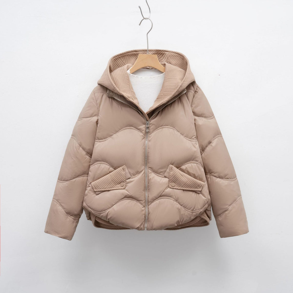 Street-Wave Womens Down Jacket With Adjustable Collar Puffer Coat For Cold Weather Warmth