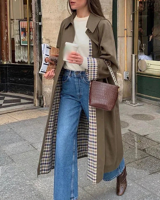 Street-Wave Trail Trench Coat With Checked Lining, Lightweight, Fitted Silhouette For Urban Fashionistas