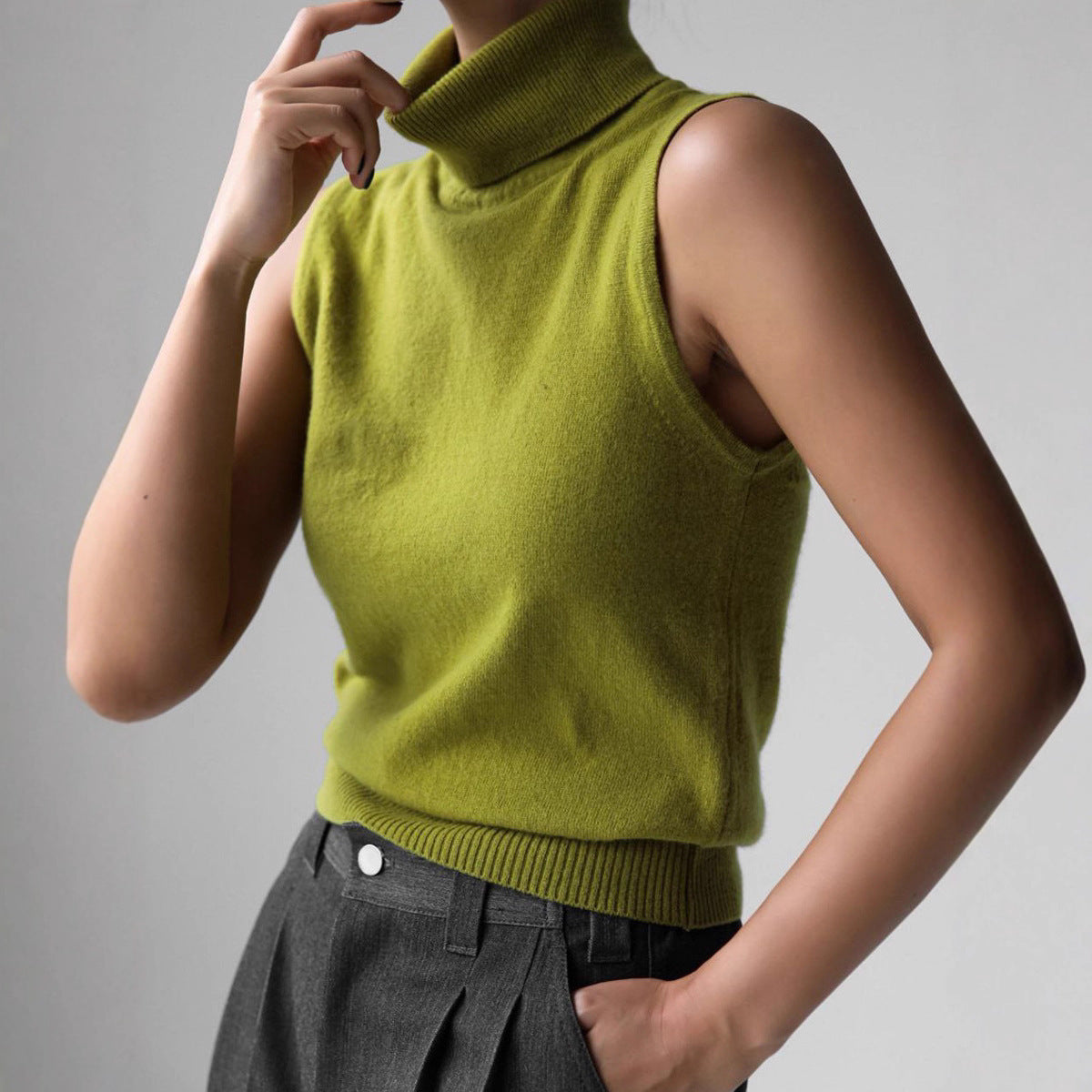 Streetwave Women's Turtleneck Sweater Elegant Soft Wool Knit For Chic Everyday Wear