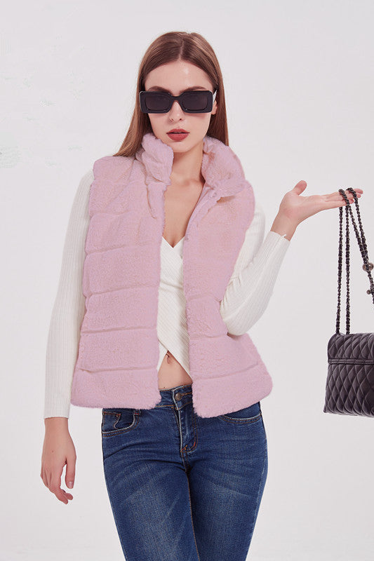 Street-Wave Womens Quilted Vest With High Collar And Handy Pockets For Warm Trendy Layering