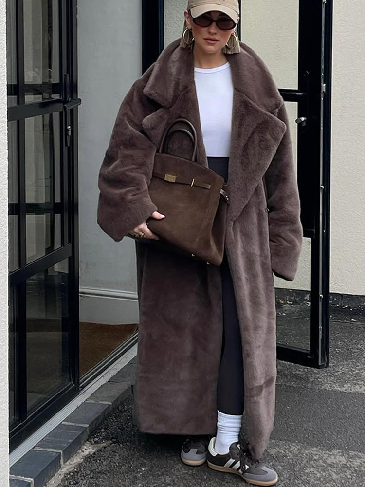 Streetwave Women's Oversized Faux Fur Coat Luxurious Warmth And Trendy Street Style