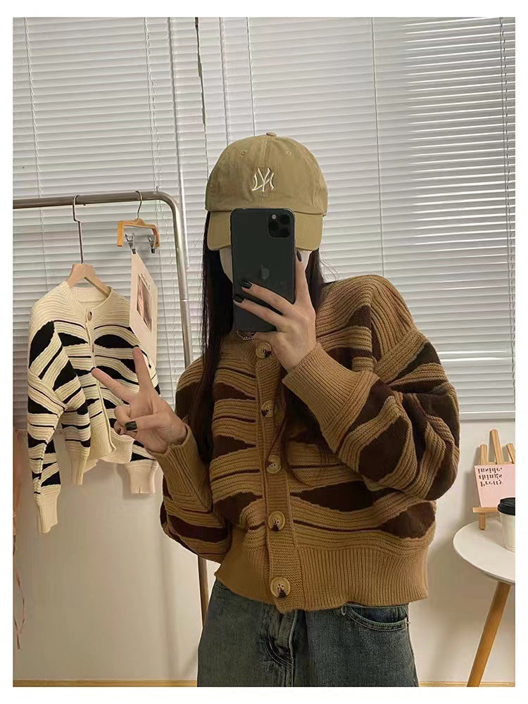 Street-wave Women Knit Cardigan With Unique Wave Pattern And Gold Buttons Cozy Chic Everyday Essential
