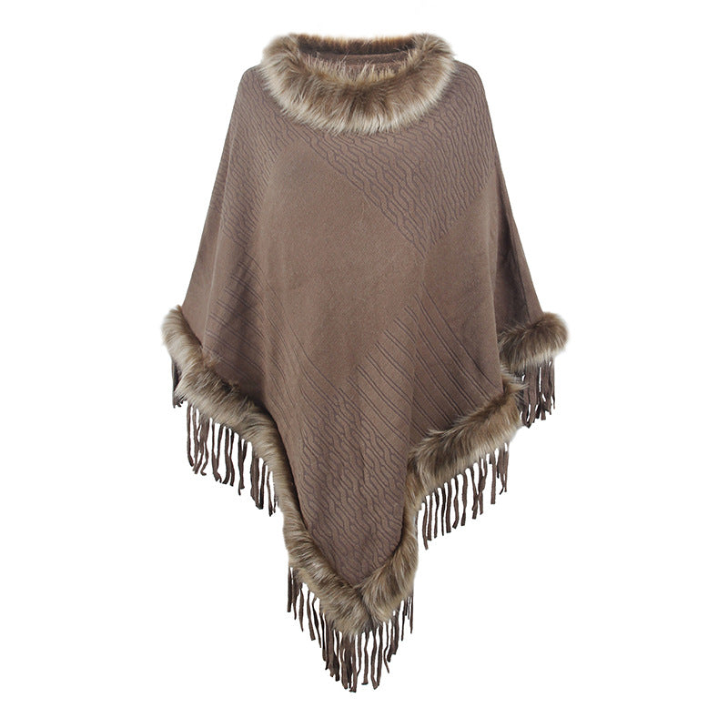 Street-Wave Women Poncho With Luxurious Faux Fur Collar And Dramatic Fringe Details