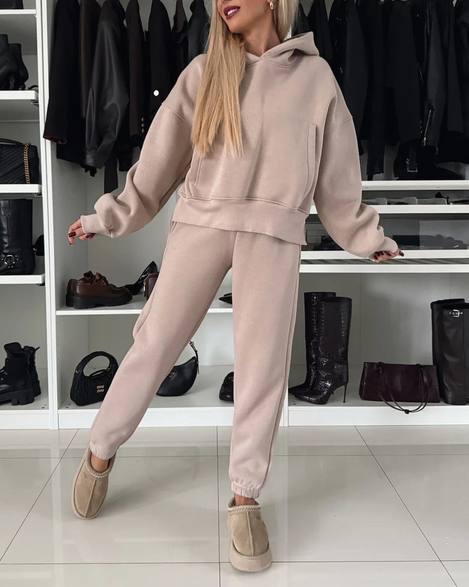 Street-Wave Two-Piece Hoodie Set With Cropped Pants For Effortless Casual Athleisure Women And Men