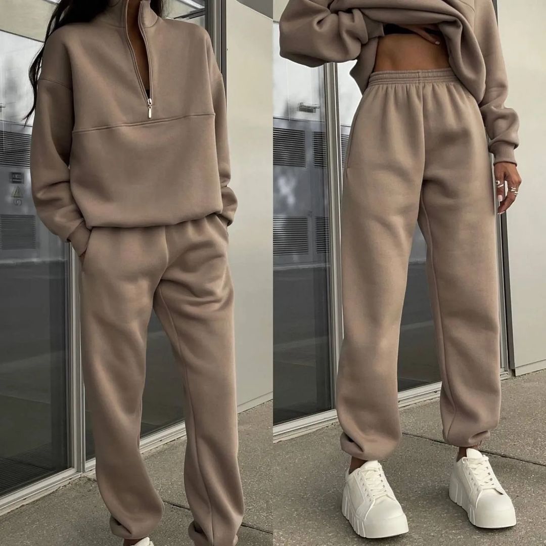 Street-Wave Womens Cozy Sweatshirt And Jogger Set For Comfortable Everyday Lounge Wear