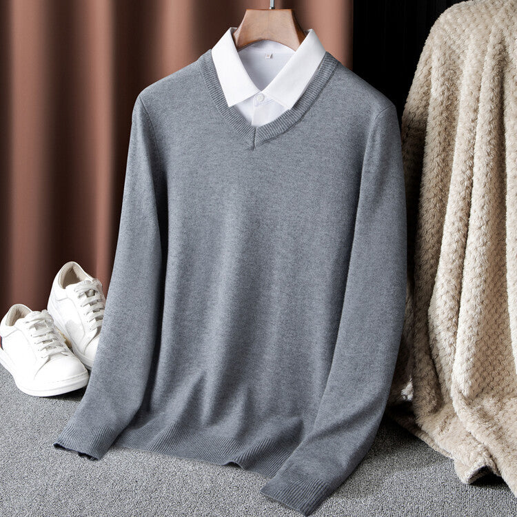 Street-wave Men's V-Neck Sweater Breathable Cotton Comfort For Modern Men Versatile Everyday Essential