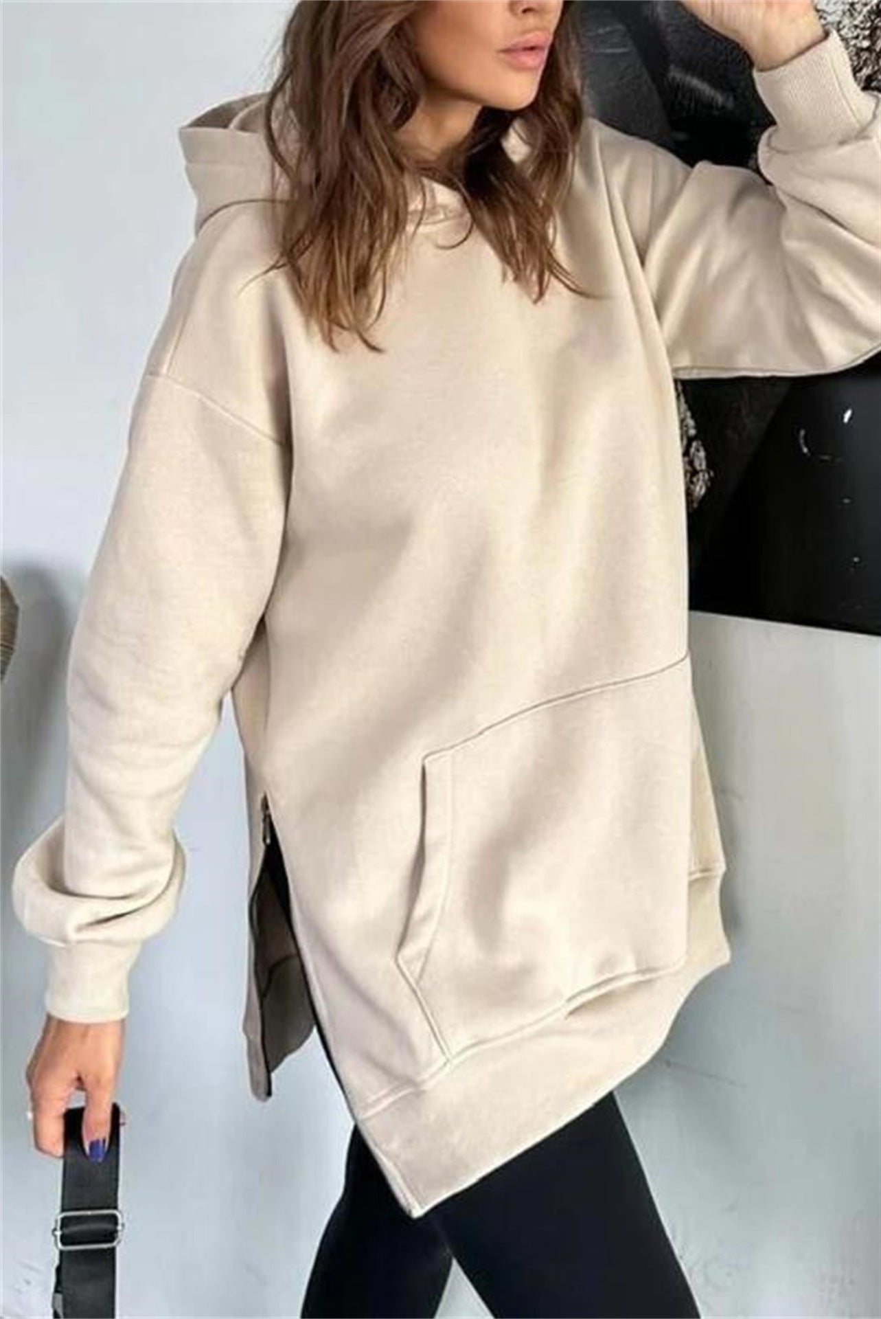 Street-Wave Women Oversized Hoodie With Side Zippers And Universal Fit For Everyday Comfort