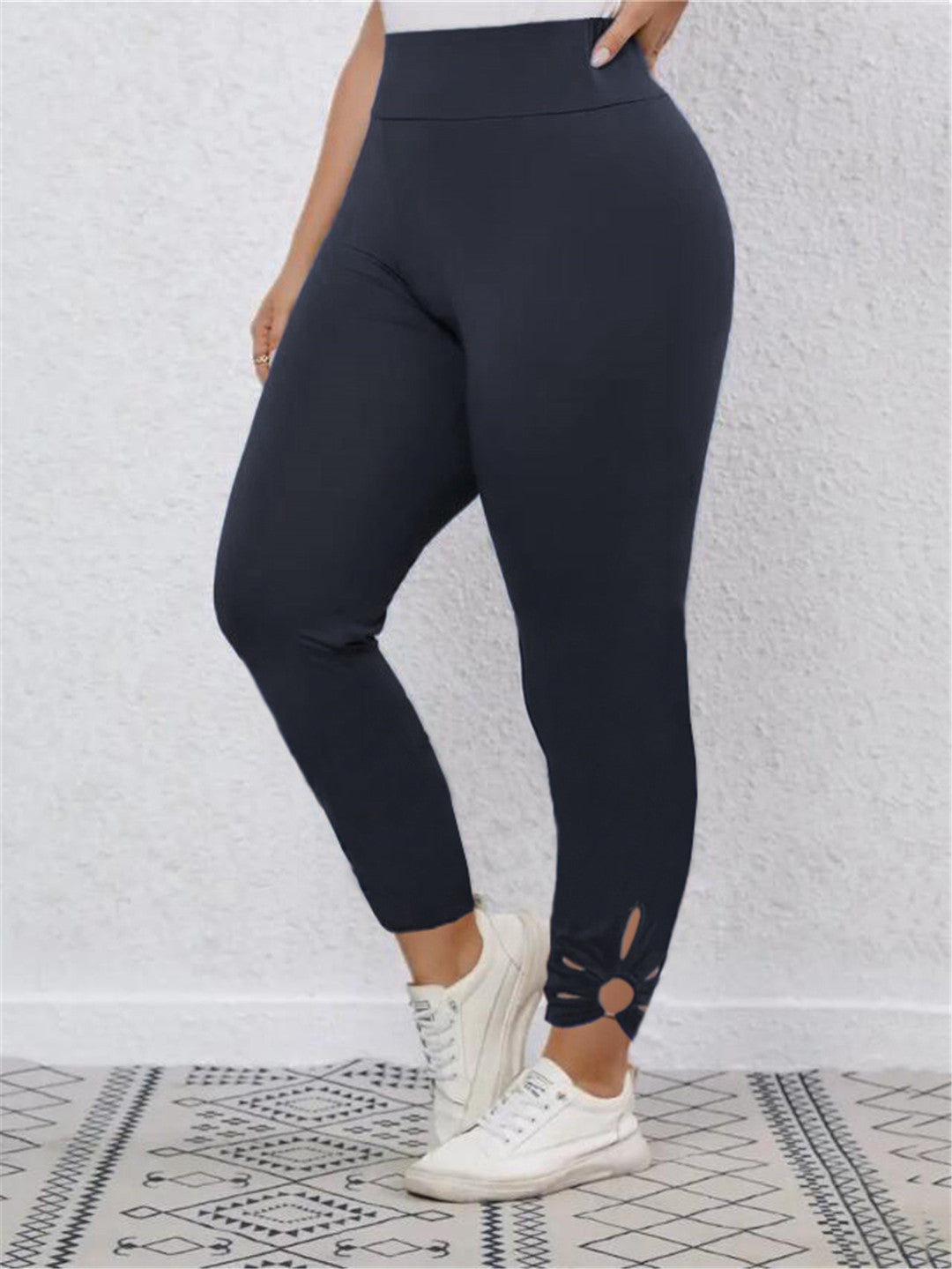 Street-wave Women's High-Waisted Leggings With Stylish Cut Details For Active Women
