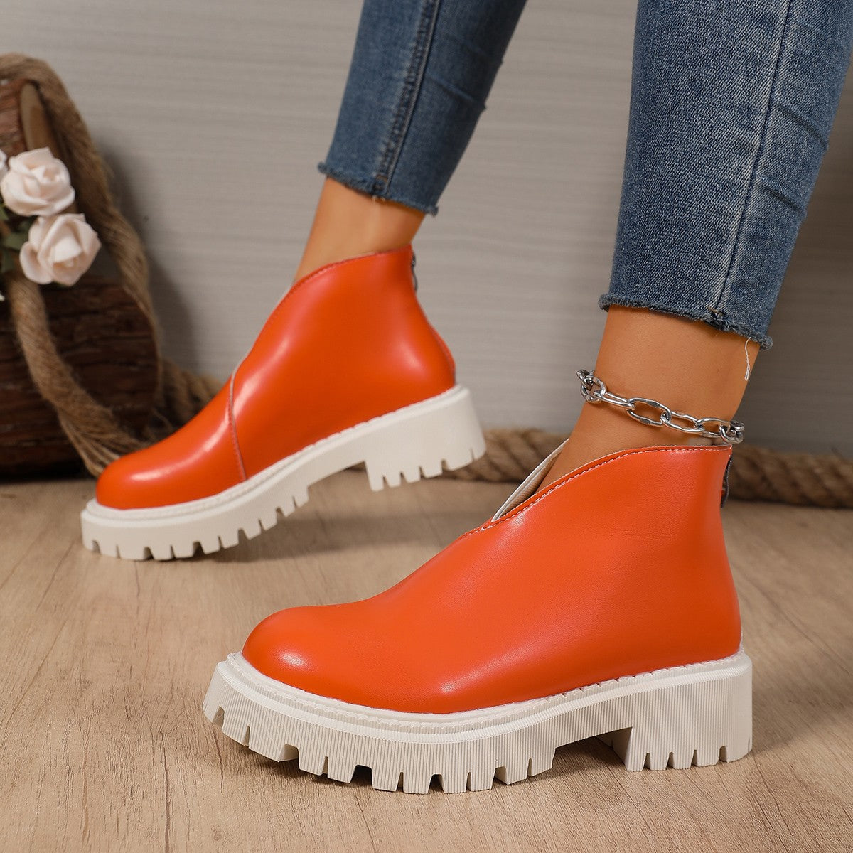 Street-Wave Women Chelsea Boots Platform Trend With Non Slip Sole For All Day Comfort