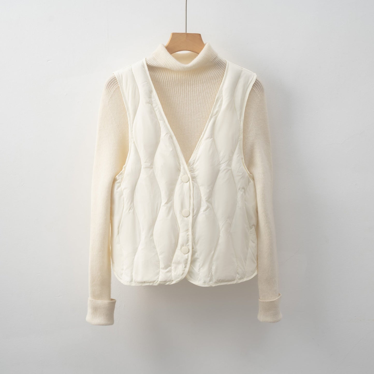 Street Wave Women Quilted Vest With Practical Pockets Modern Cut Cozy Layer For Everyday Style