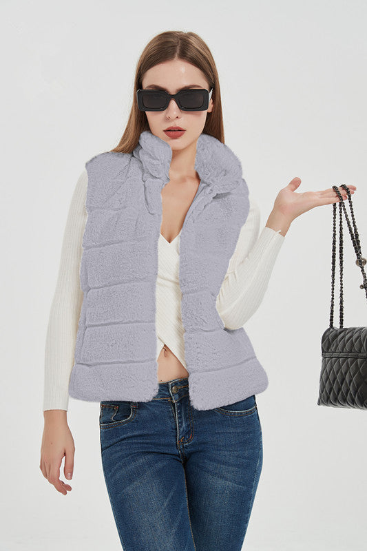 Street-Wave Womens Quilted Vest With High Collar And Handy Pockets For Warm Trendy Layering