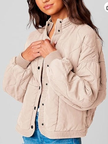Street-wave Womens Quilted Jacket With High Collar For Fashionable Urban Women Everyday Comfort