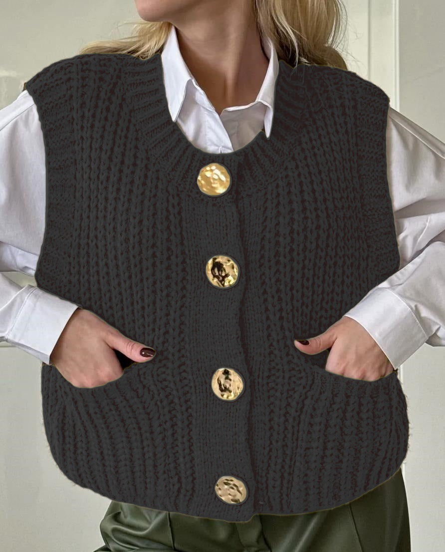 Street Wave Womens Cozy Knitted Vest With Large Buttons And Practical Pockets For Everyday Comfort