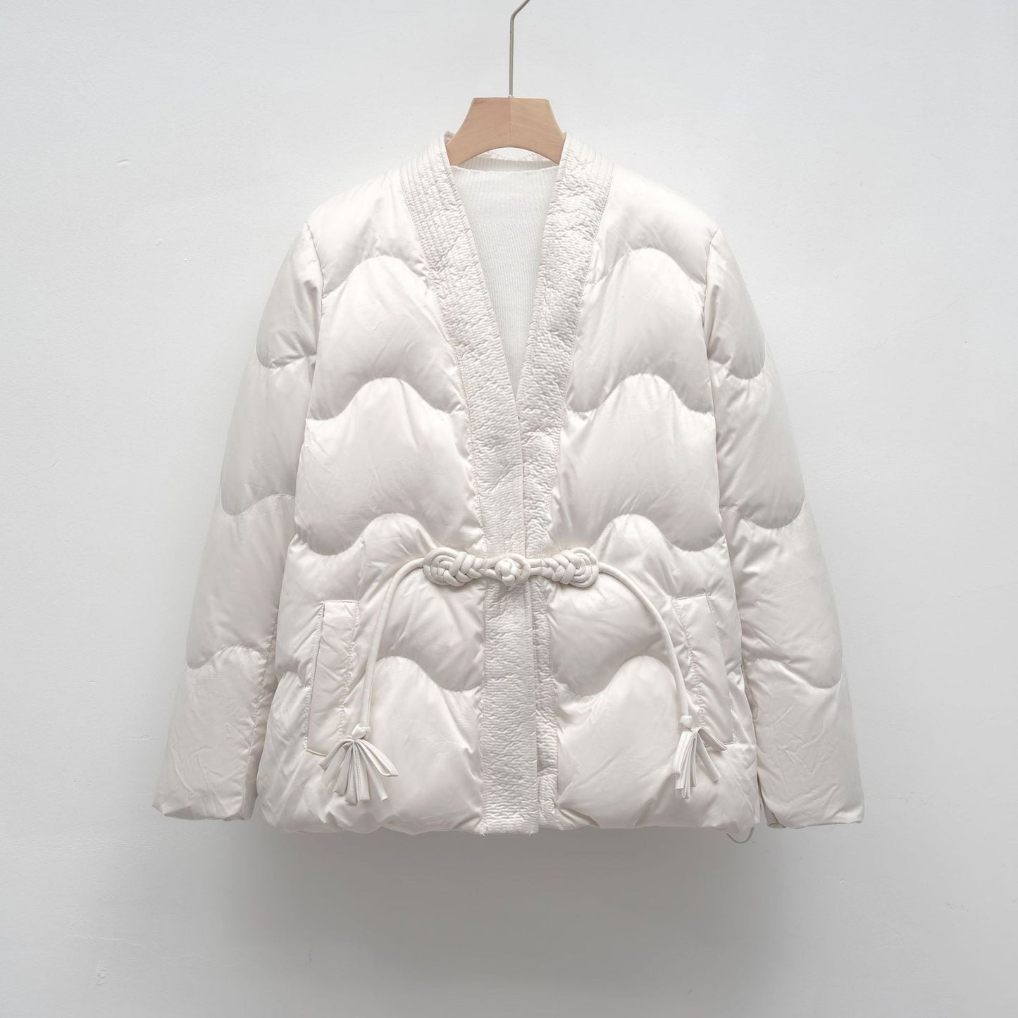 Street-Wave Women Padded Quilted Coat With Waist Cinch For Elegant Warmth And Style