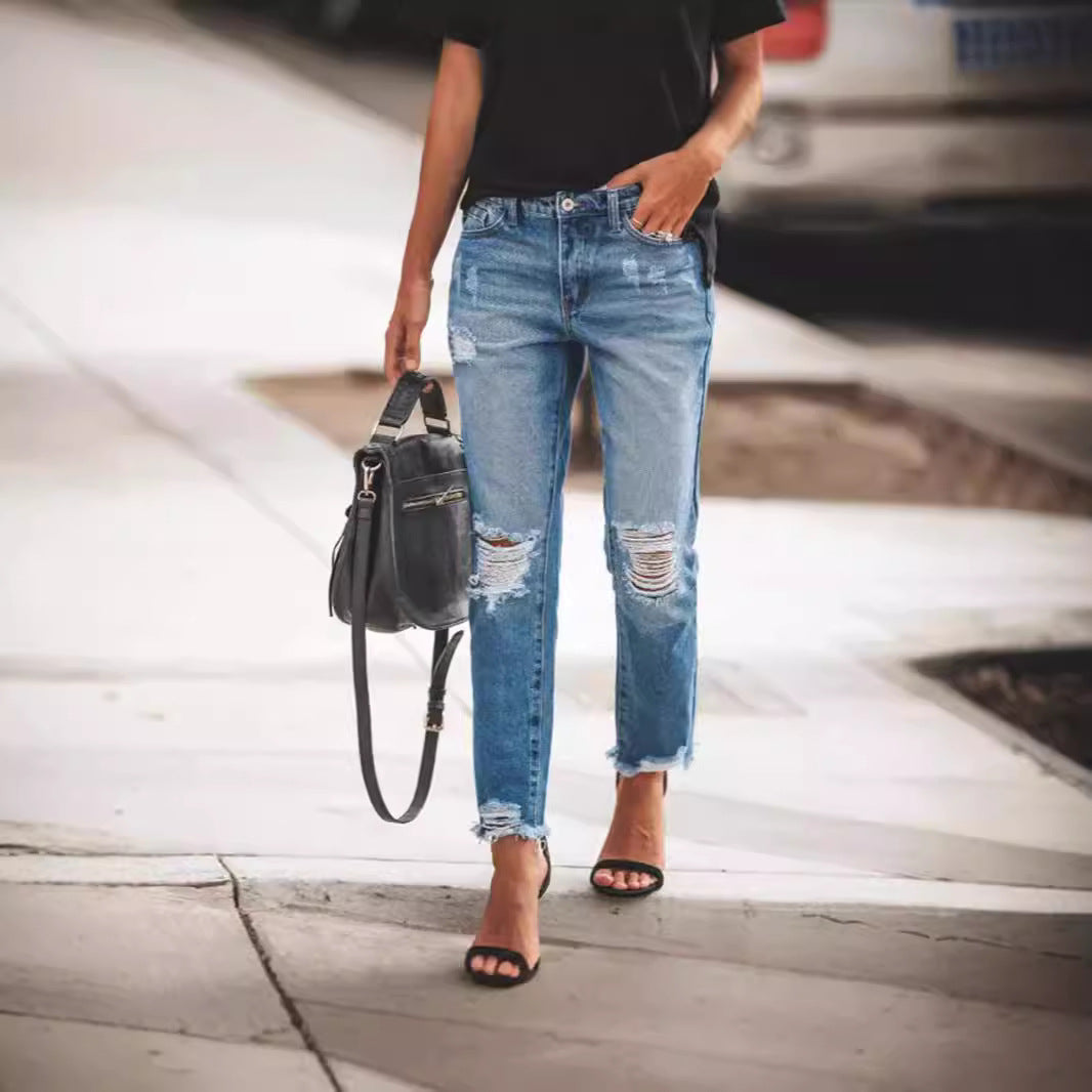 Street-wave Women's Distressed Denim Jeans With Comfortable Fit For Everyday Style
