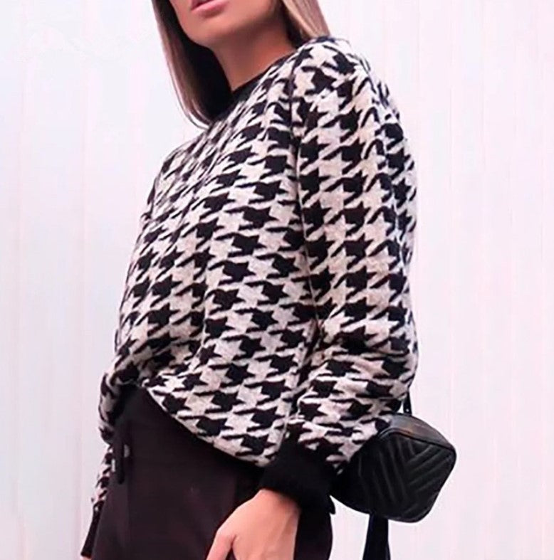 Street-wave Women's Chunky Knit Sweater With Modern Houndstooth Pattern, Relaxed Fit, Soft Cotton Blend Fashion