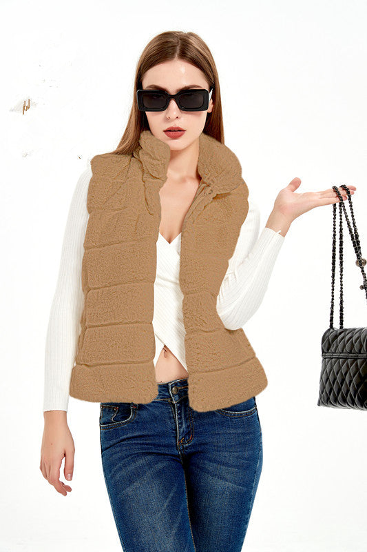 Street-Wave Womens Quilted Vest With High Collar And Handy Pockets For Warm Trendy Layering