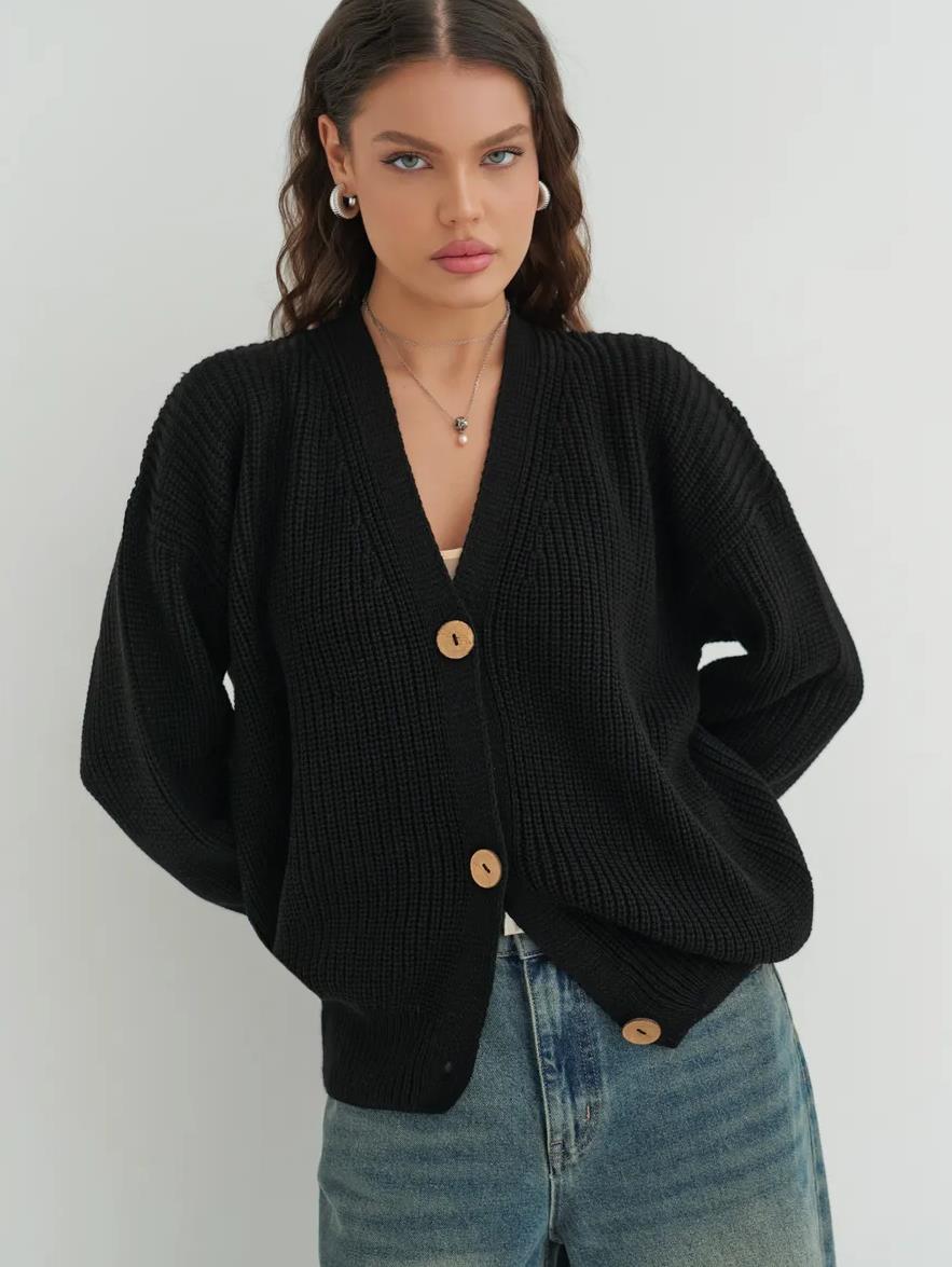 Street-Wave Women's Knit Cardigan Cozy Soft Cotton Loose Fit With Wooden Buttons Casual Everyday Wear