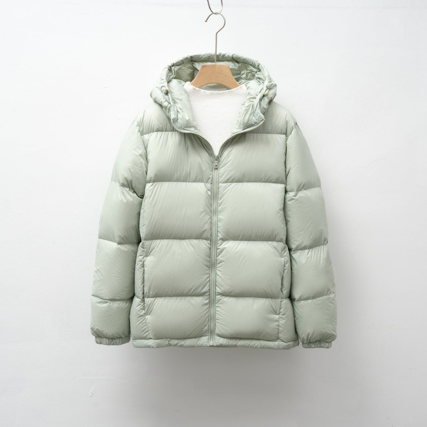 Street-Wave Women's Lightweight Insulated Winter Jacket With Adjustable Hood For Cold Weather